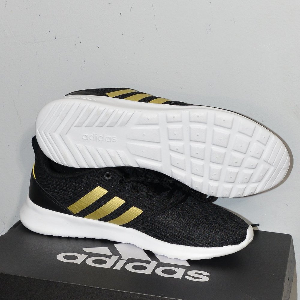 adidas Ladies' QT Racer 2.0 Sneaker
